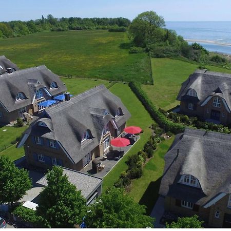 Strandhaus Buskam Im Moenchgut Auf Ruegen Lobbe Exterior photo