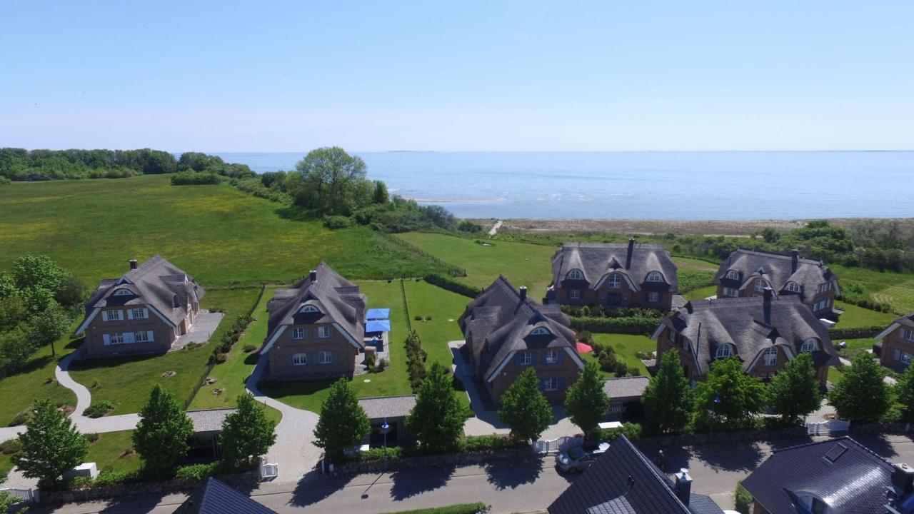 Strandhaus Buskam Im Moenchgut Auf Ruegen Lobbe Exterior photo